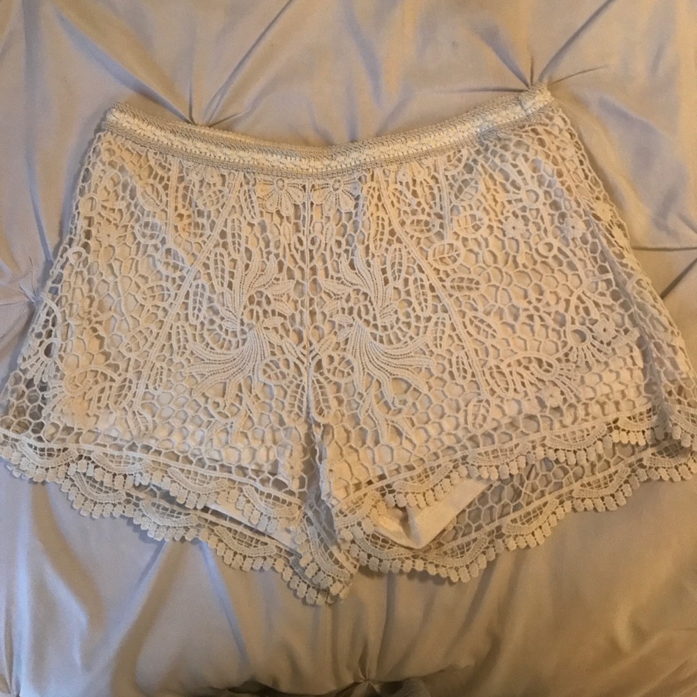 cream lace shorts