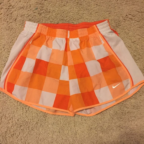 Nike Dri-Fit women's shorts - Picture 1 of 6