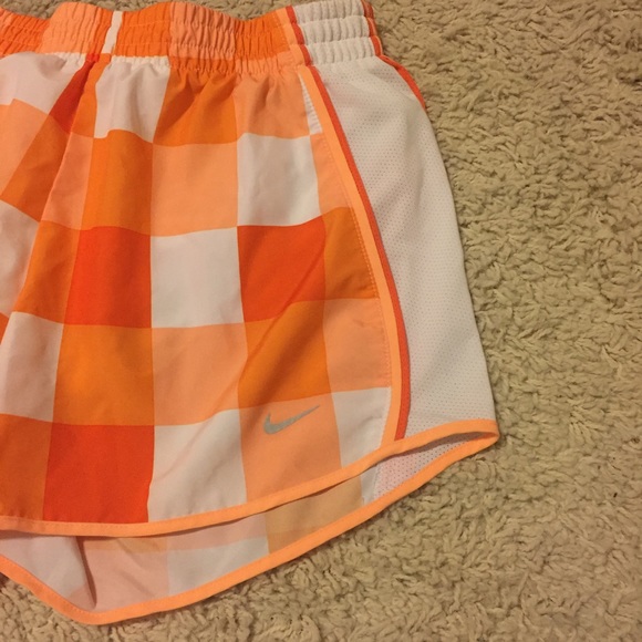 Nike Dri-Fit women's shorts - Picture 5 of 6