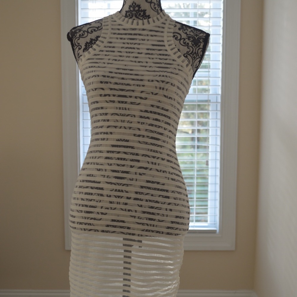 Women’s dress