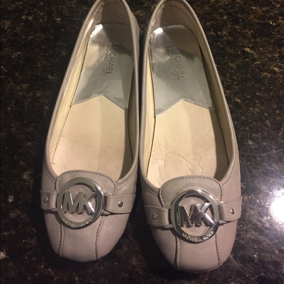 Grey Michael Kors Fulton flats - Picture 3 of 7