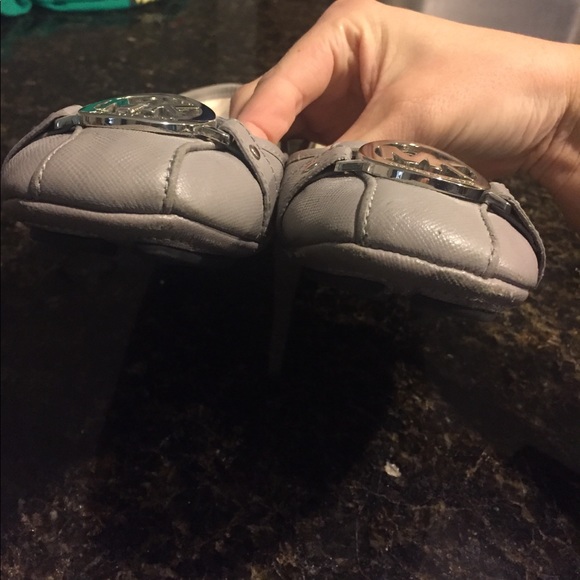 Grey Michael Kors Fulton flats - Picture 6 of 7