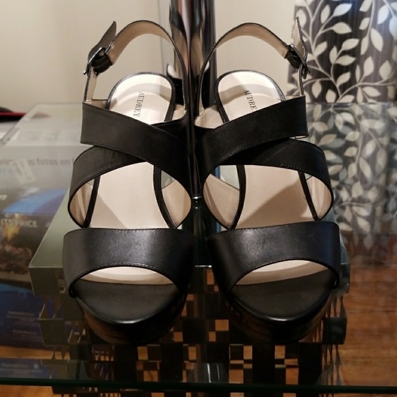 Heels - Picture 2 of 4