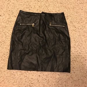 Black H&M skirt