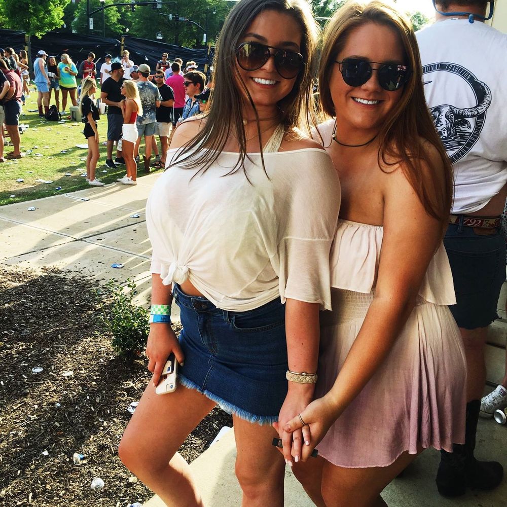 Meet your Posher, Caroline