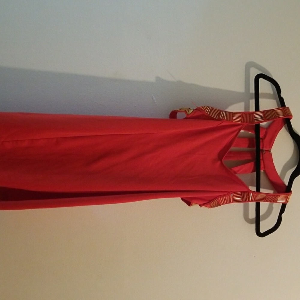 Dress - Picture 3 of 3