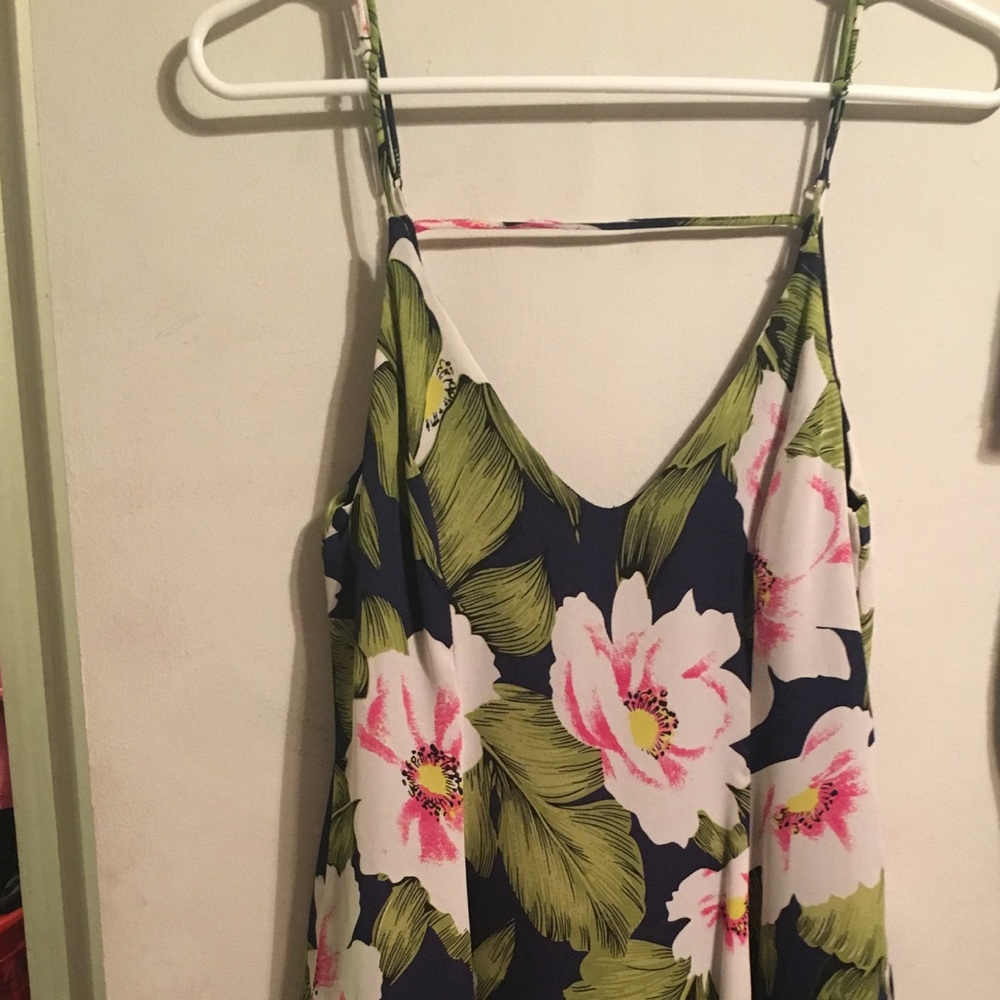 Comfortable Hawaiian mini