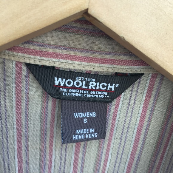 Vintage pink/apricot striped button up blouse. - Picture 2 of 4