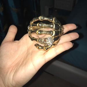 Skull bangle