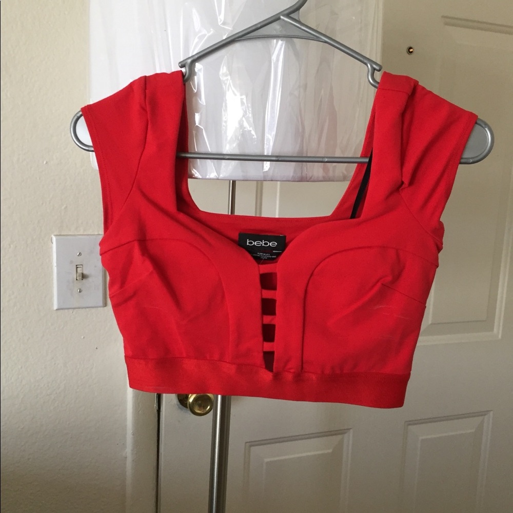 BEBE Croptop