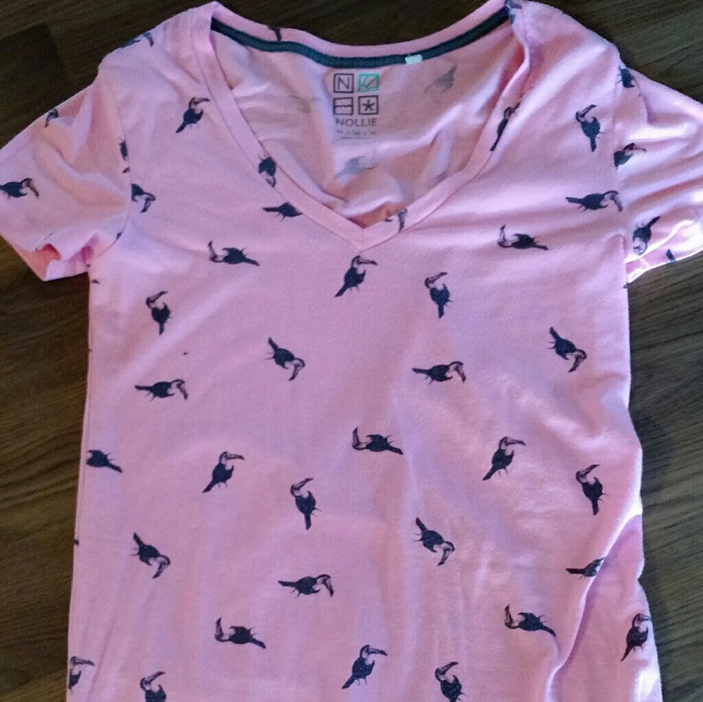Pink toucan t-shirt