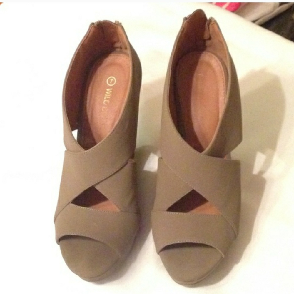 Wedges🚫sold🚫