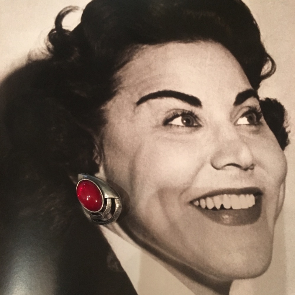 Vintage clip earrings
