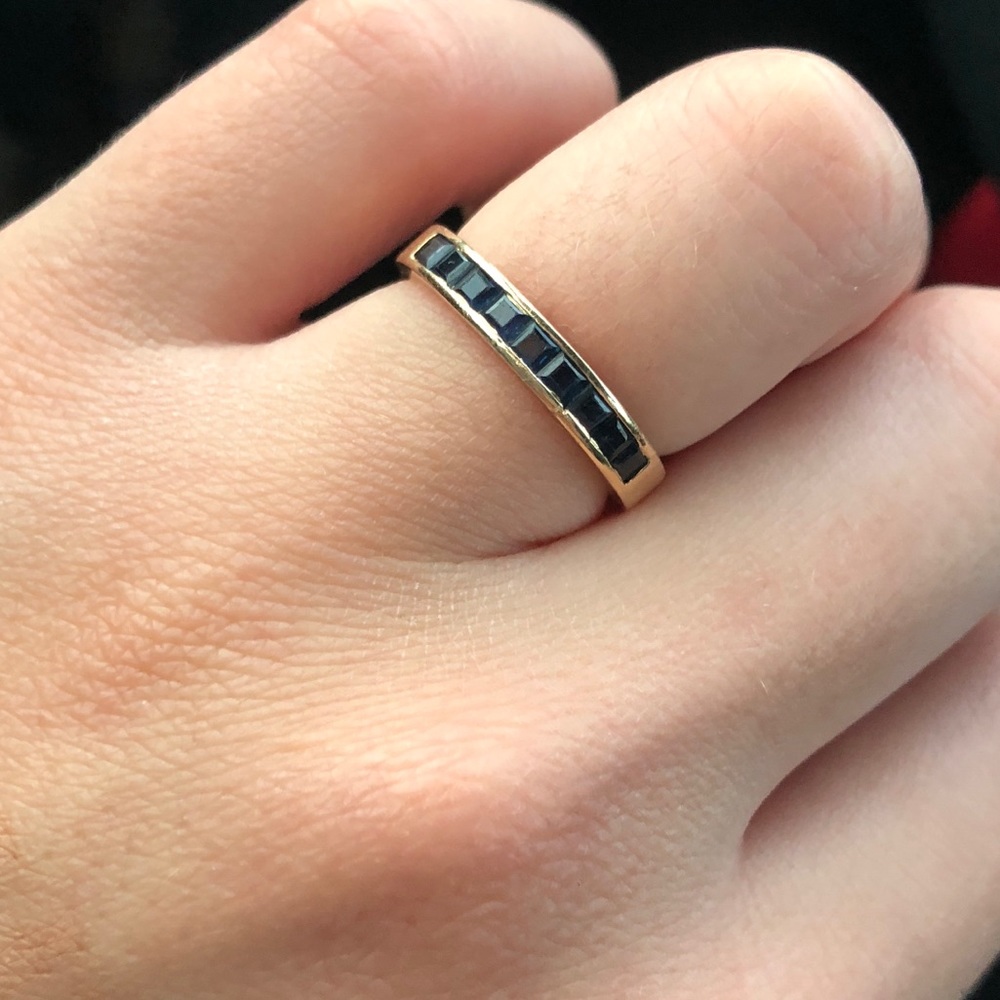 14K band with sapphire stones