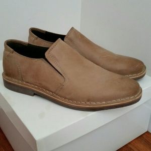 Kenneth Cole reaction beige shoes