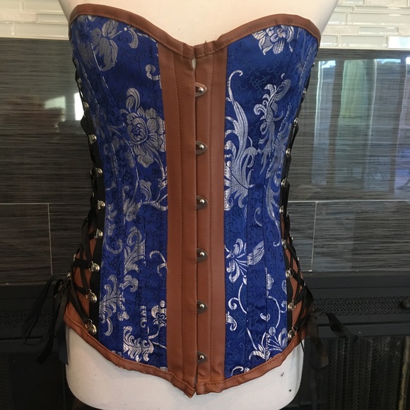 Western Corset - Picture 2 of 3