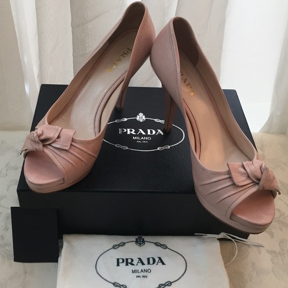 🆕 Prada Milano Beautiful Bow Pumps - Picture 1 of 7