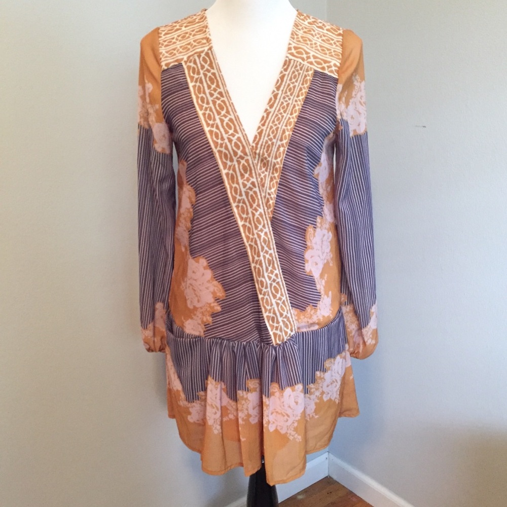 Long sleeve tunic dress with pockets