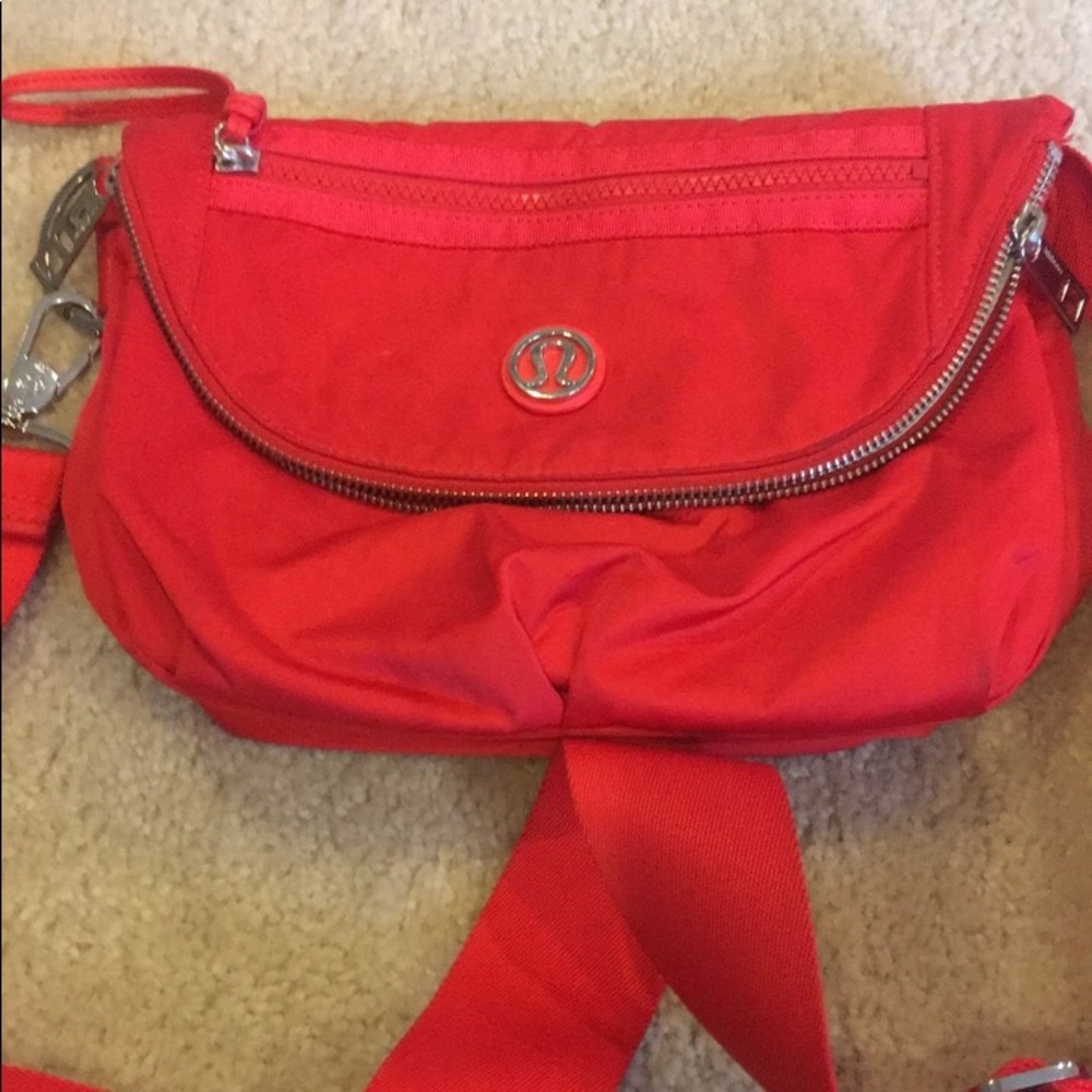Lululemon bag