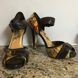 Naughty Monkey peep toe heels