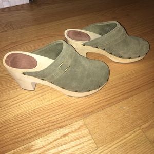 Suede studded wooden heel clogs