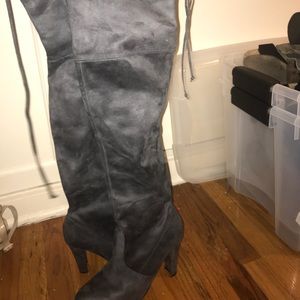 Gorgeous Steve Madden knee high boots