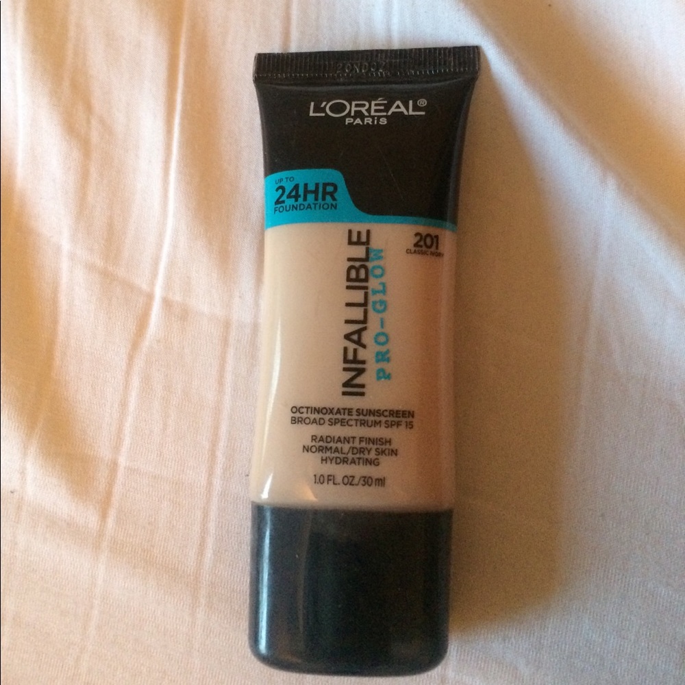 L’Oreal Infallible Pro Glow