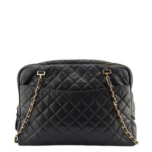 Chanel Black Quilted Leather Shoulder Bag (136524) Chanel Black Quilted Leather Shoulder Bag (136524)