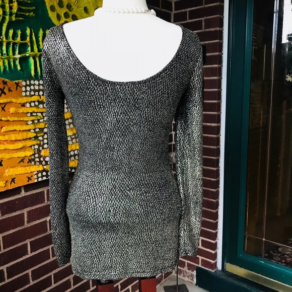 Cache’ Metallic Black and Gold Long Sleeve Top - Picture 4 of 8