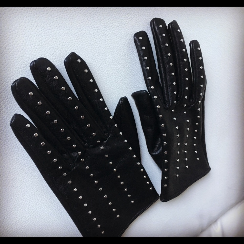 Gloves