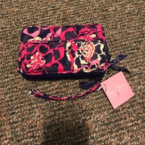 Vera Bradley All in One Crossbody - Katalina Pink Vera Bradley All in One Crossbody - Katalina Pink