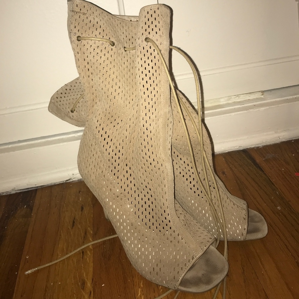 Steve Madden slouchy heels - size 8.5