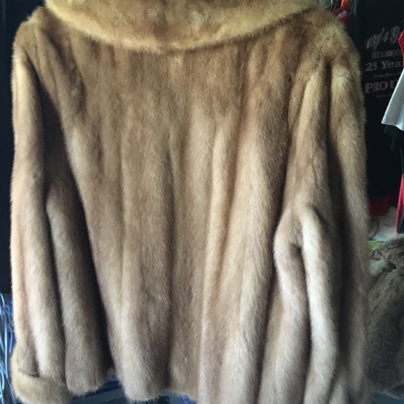 100% Real Rabbit Fur Coat and Rabbit Fur Vest - Picture 2 of 8