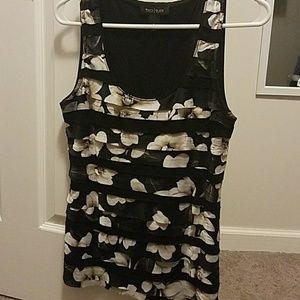 Whitw House Black Market Tank Top Whitw House Black Market Tank Top