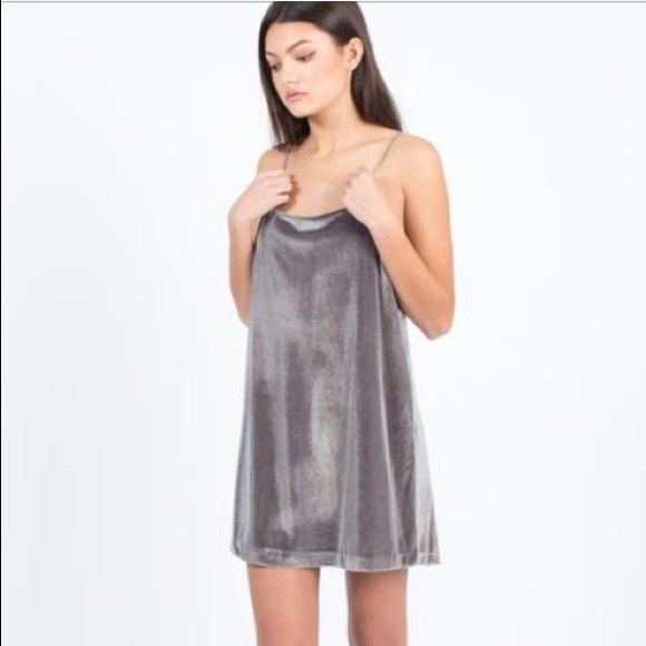 Velvet dress - Picture 4 of 4