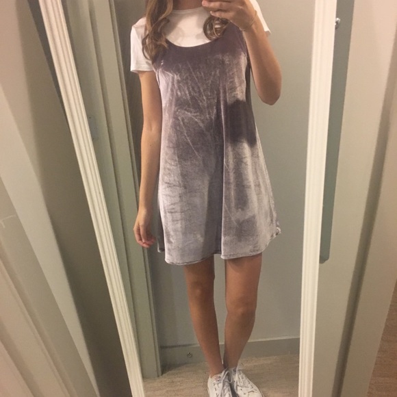 Velvet dress - Picture 3 of 4