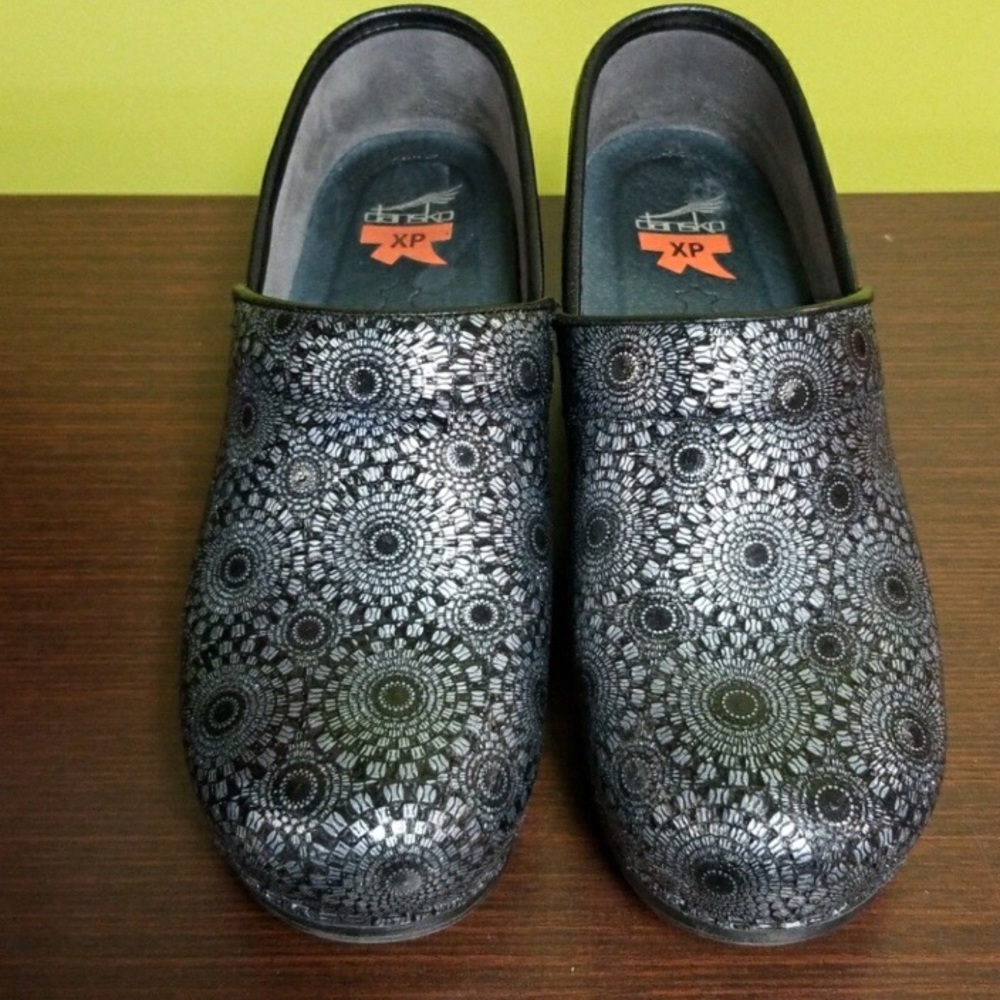 Just like new Dansko Clogs 38 but large
