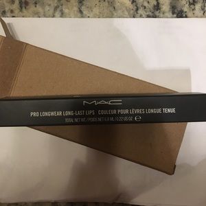 MAC pro Long wear long-last lips : Stuck in Love