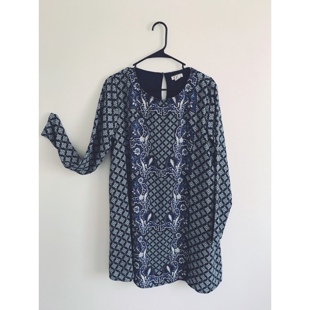 Clover & Scout navy patterned long-sleeved dress