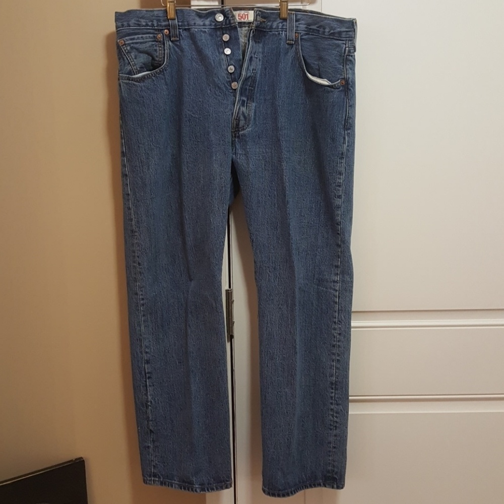 Levi's 501button fly  jeans like new 40/30
