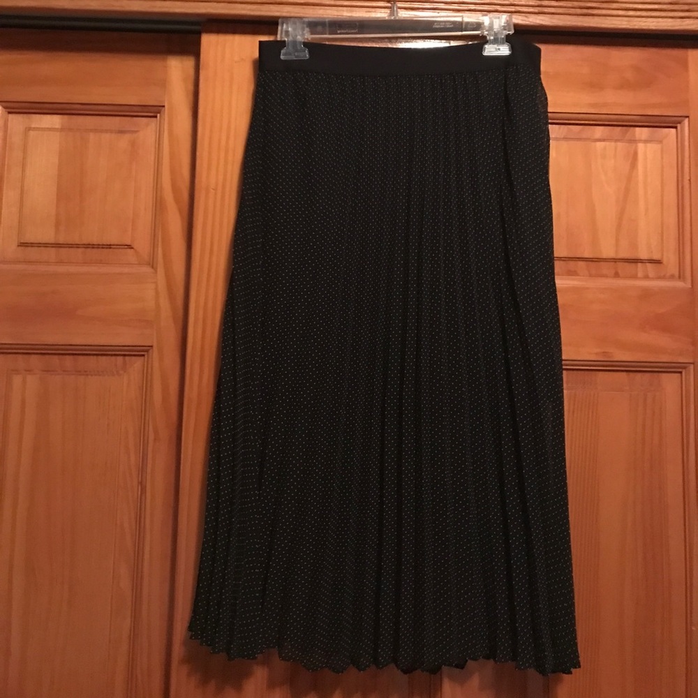 LC Collection mid-length polka dot pleated skirt