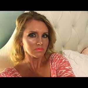 Meet your Posher, Rhonda