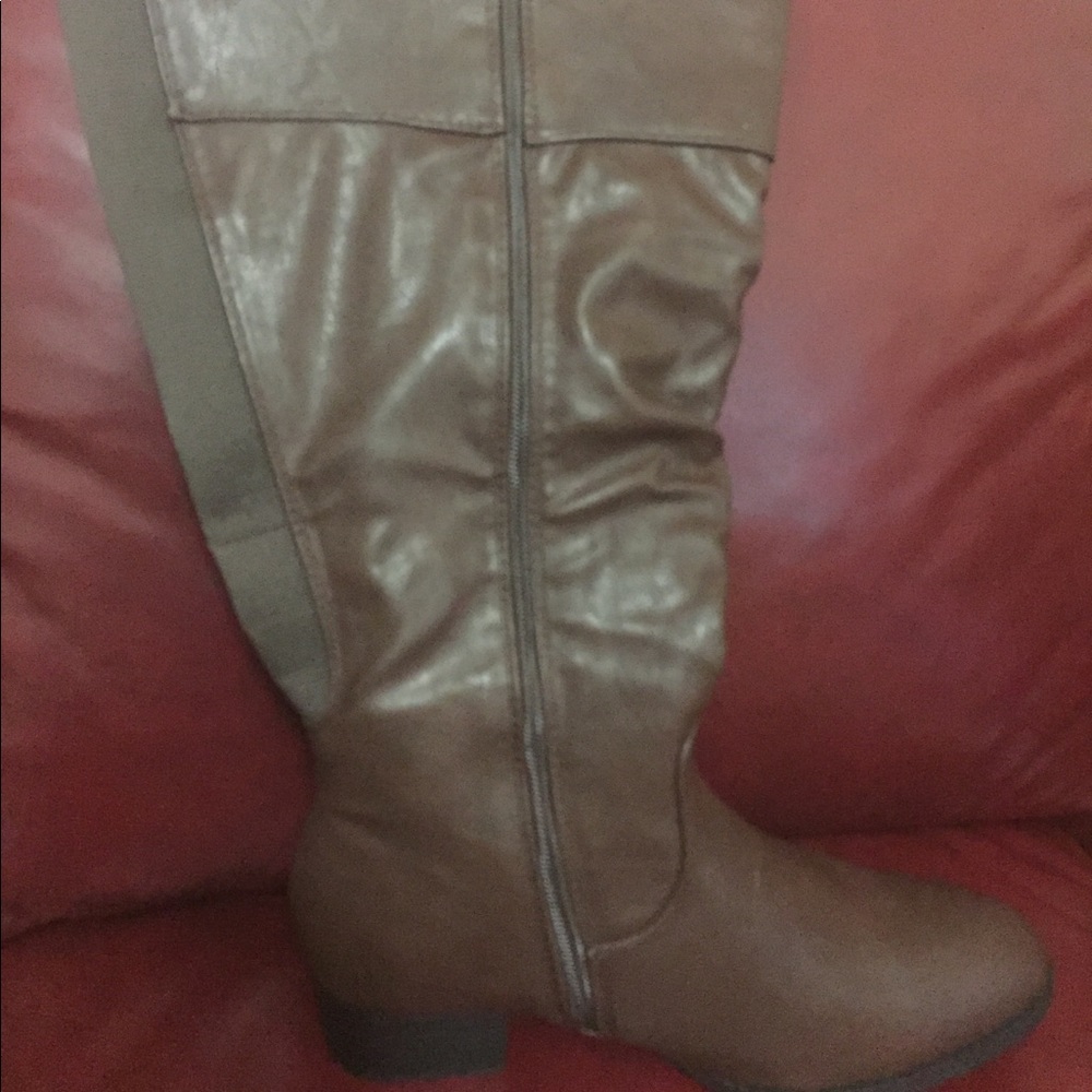Lane Bryant brown boots size 9W
