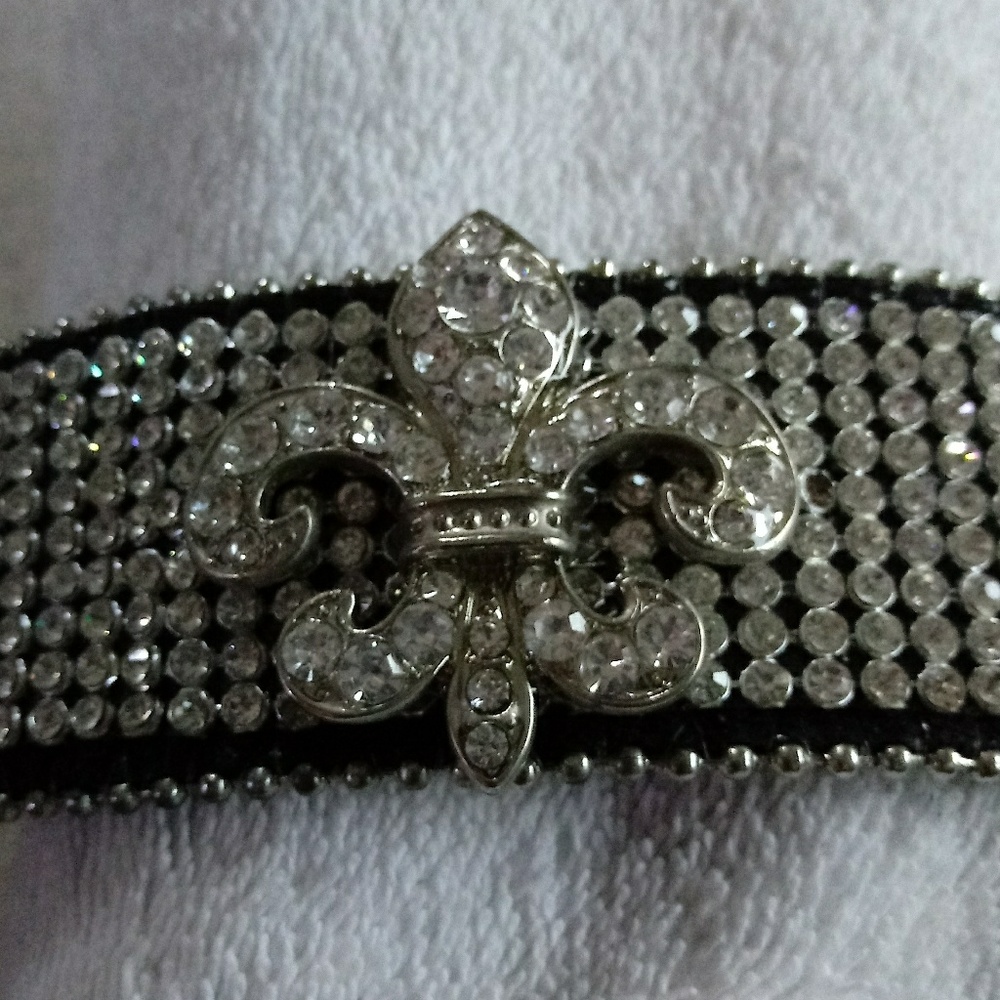 🎁Four Studded & Rhinestone Bracelet/Cuffs - Picture 3 of 8
