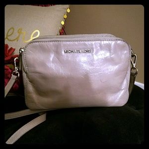 Gray leather Michael kors bag