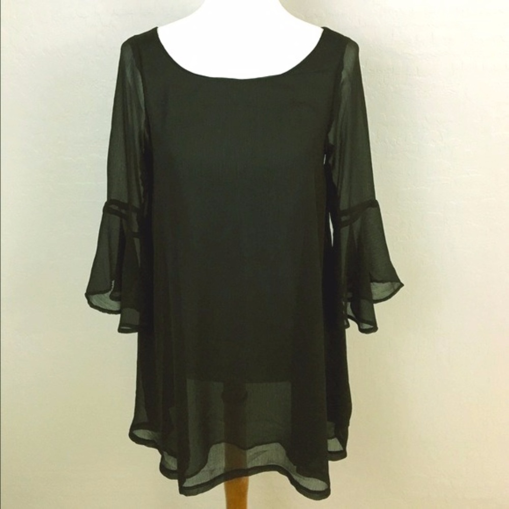 Black flowy top/dress (cute with leggins)
