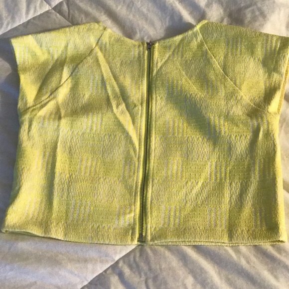 Cropped blouse - Picture 2 of 2