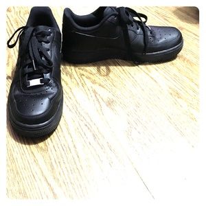 Nike Air Force 1 Black Size 7 women’s