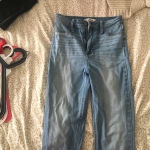Hollister jeans
