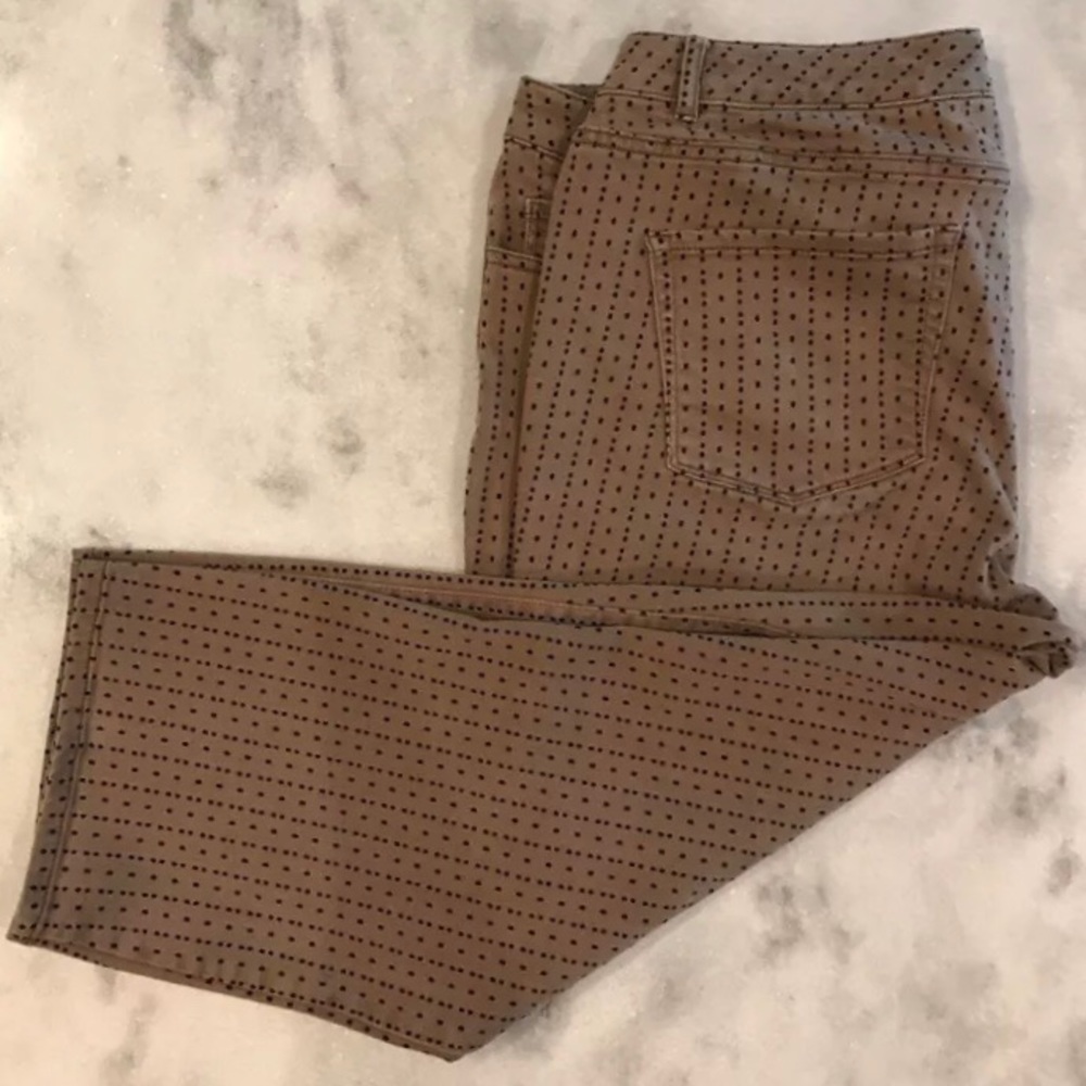 Stretch Denim Capri Pant w Dot Pattern